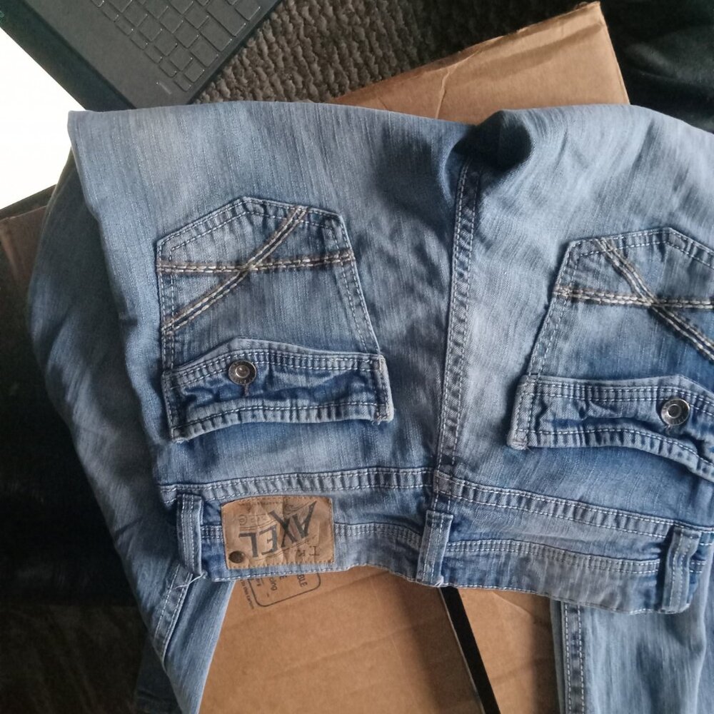 jeans - Picture 2 of 2